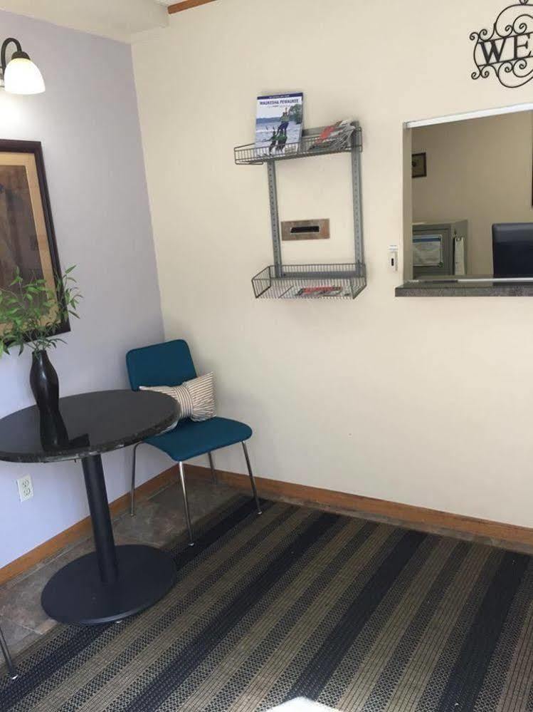 Airport Lodge ウォキショー エクステリア 写真